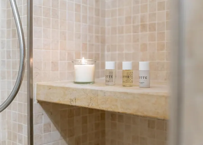 3 Minutes From Piazza Maggiore Historical Flat 아파트 볼로냐