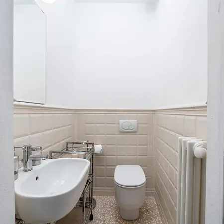 아파트 3 Minutes From Piazza Maggiore Historical Flat *