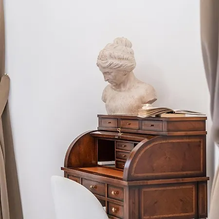 3 Minutes From Piazza Maggiore Historical Flat 아파트 *